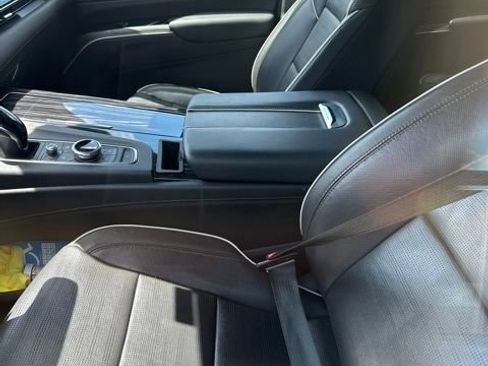 Used 2022 Cadillac Escalade ESV Sport w/ Touring Package AWD/4WD image 2