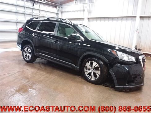 Used 2019 Subaru Ascent Premium image 3