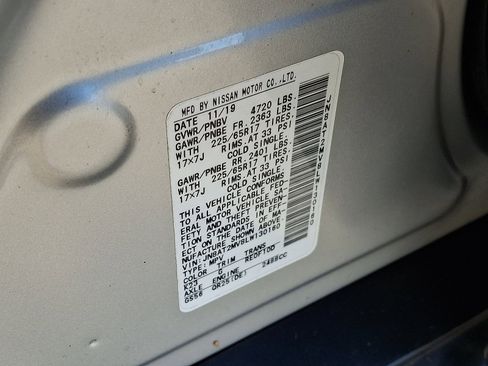 Used 2020 Nissan Rogue SV image 26