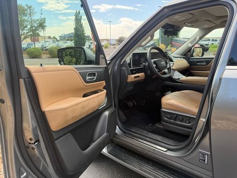 Used 2025 INFINITI QX80 Sensory AWD/4WD image 46