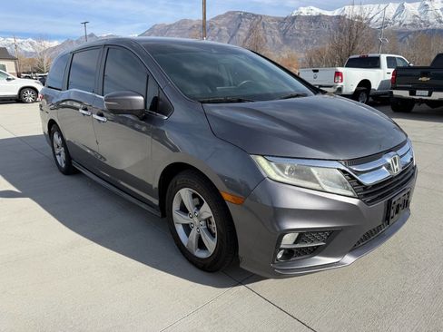 Used 2018 Honda Odyssey EX image 1