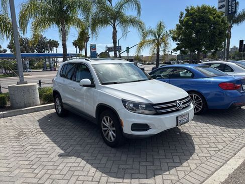 Used 2017 Volkswagen Tiguan Wolfsburg Edition image 3