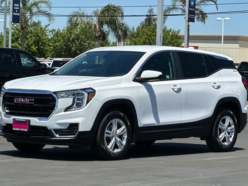 Used 2024 GMC Terrain SLE AWD/4WD image 9