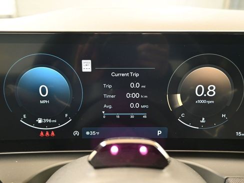 New 2026 Hyundai Tucson Limited image 32