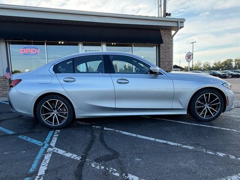 Used 2019 BMW 330i Sedan RWD image 6
