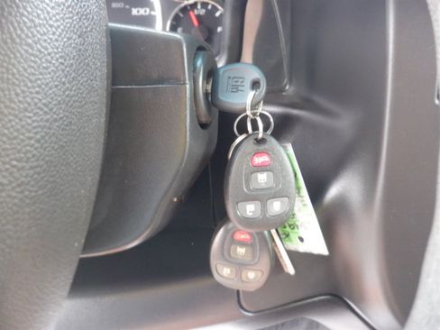 Used 2021 Chevrolet Express 2500 image 16