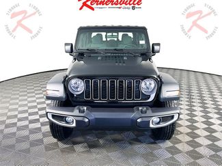 New 2026 Jeep Gladiator Sport video 2