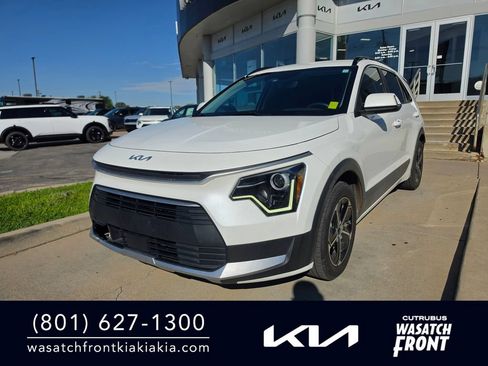 Used 2023 Kia Niro EX FWD image 1