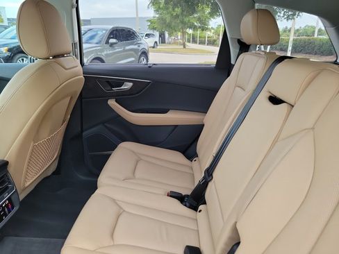 Certified 2025 Audi Q7 3.0T Premium Plus w/ Premium Plus Package image 11