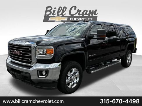 Used 2018 GMC Sierra 2500 SLE w/ HD SLE Preferred Plus Package AWD/4WD image 37