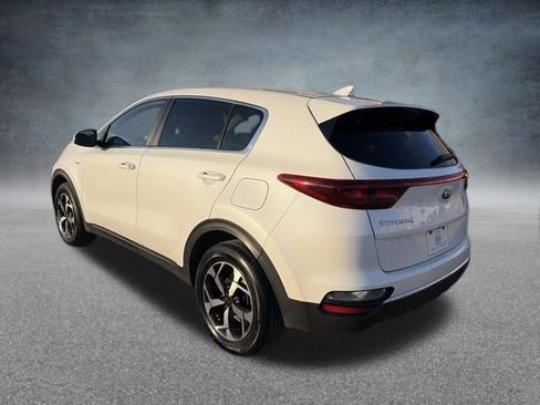 Used 2021 Kia Sportage LX image 7