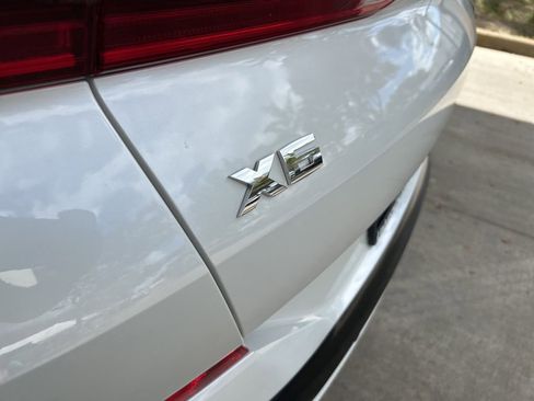 Used 2024 BMW X6 M60i w/ Climate Comfort Package image 21