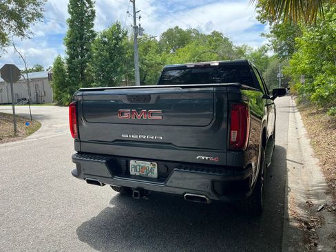 Used 2021 GMC Sierra 1500 AT4 w/ AT4 Value Package AWD/4WD image 5