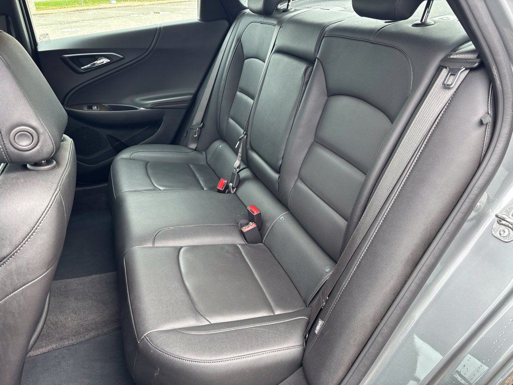 Used 2024 Chevrolet Malibu LT FWD image 15