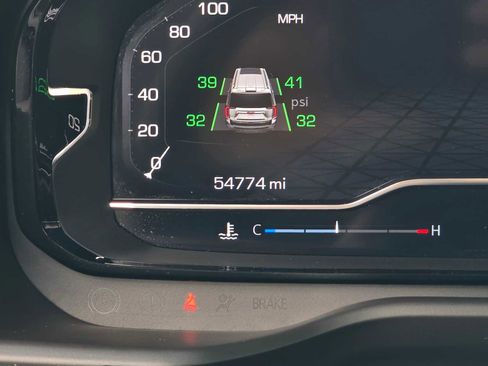 Used 2024 GMC Yukon XL Denali image 26