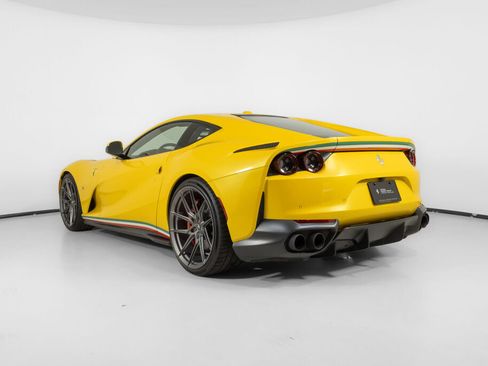 Used 2018 Ferrari 812 Superfast RWD image 7