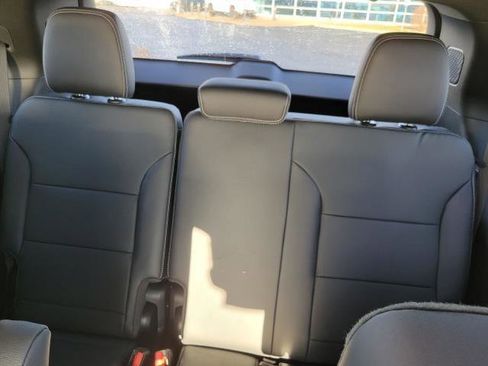 New 2026 Chevrolet Traverse LT w/ Sun and Wheel Package image 24