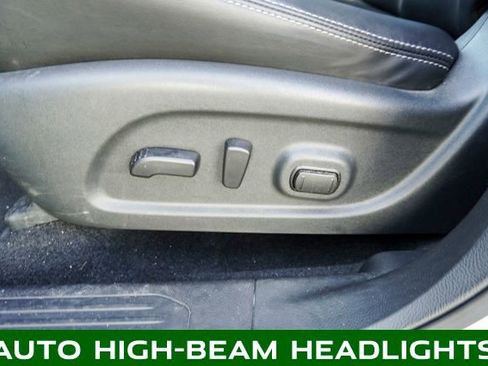 Used 2024 Nissan Murano SV image 14