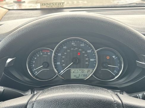 Used 2015 Toyota Corolla LE image 16