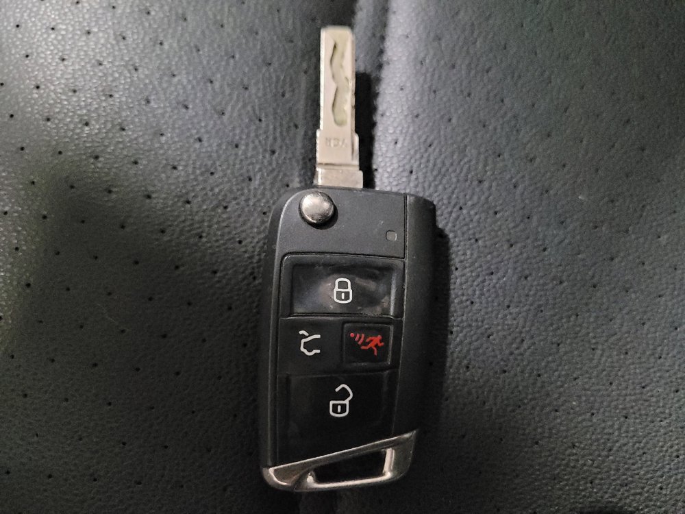 Used 2017 Volkswagen Golf Alltrack SE AWD/4WD image 32