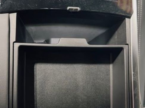 Used 2025 Buick Enclave Preferred image 24