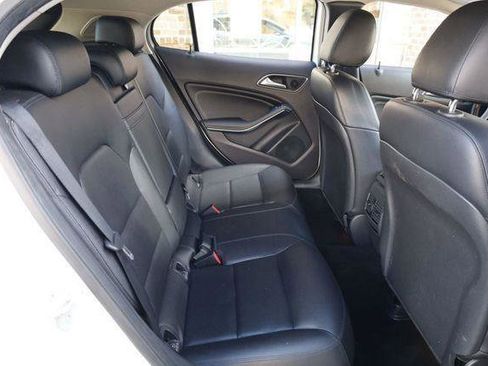 Used 2015 Mercedes-Benz GLA 250 4MATIC image 11