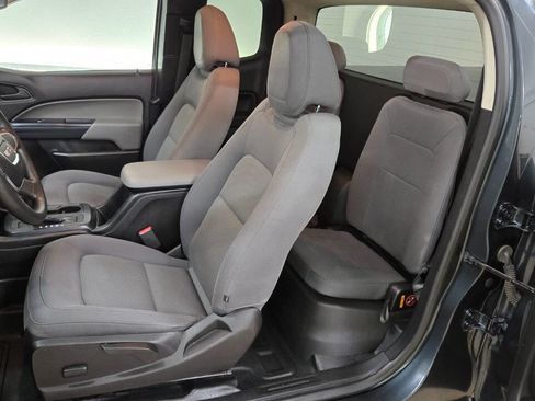 Used 2017 GMC Canyon 4x4 Extended Cab w/ Convenience Package image 10