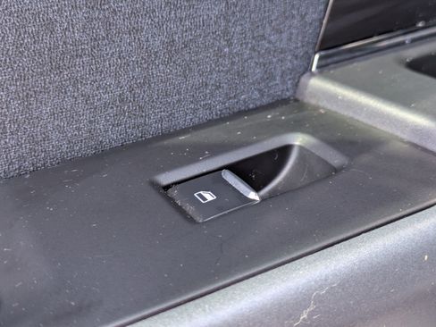 Used 2024 Ford F150 Lariat w/ FX4 Off-Road Package image 29