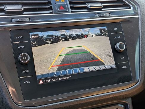 Used 2019 Volkswagen Tiguan SE image 24