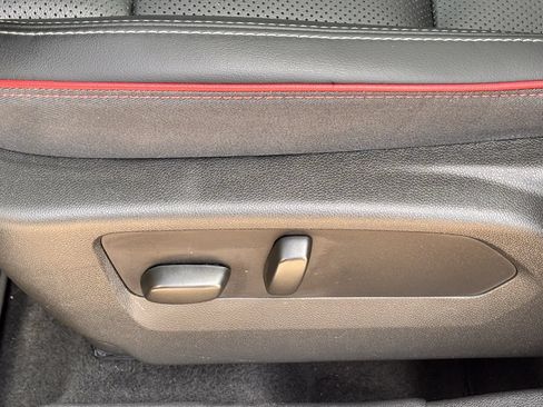 Used 2023 Buick Envision Essence w/ Sport Touring Package FWD image 27
