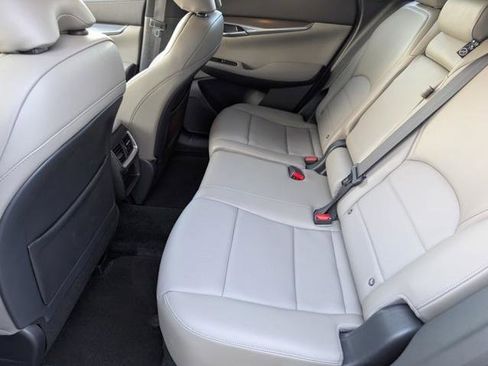 Certified 2025 INFINITI QX50 Luxe image 30