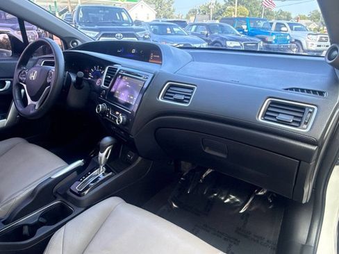 Used 2015 Honda Civic EX-L image 16