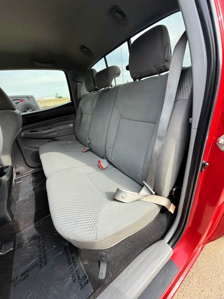 Used 2014 Toyota Tacoma PreRunner w/ Convenience Package RWD image 17
