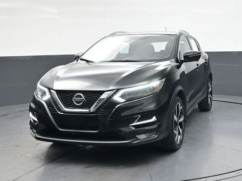 Used 2022 Nissan Rogue Sport SL w/ Premium Package image 9