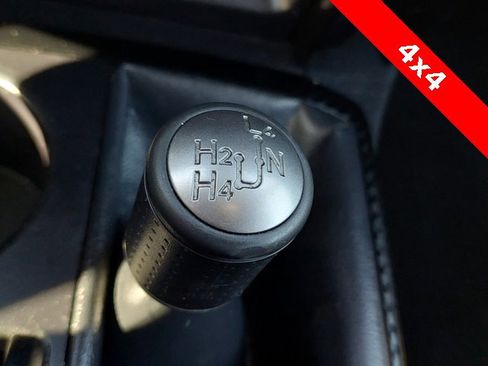 Used 2024 Toyota 4Runner TRD Off-Road Premium image 15