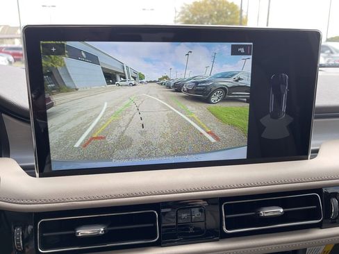 Used 2021 Lincoln Nautilus AWD w/ Equipment Group 101A image 24