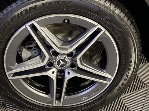 Used 2020 Mercedes-Benz GLC 300 4MATIC w/ AMG Line image 29