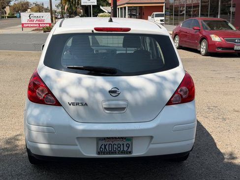 Used 2010 Nissan Versa 1.8 S w/ PWR Plus Pkg FWD image 3