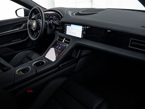 New 2026 Porsche Taycan image 12