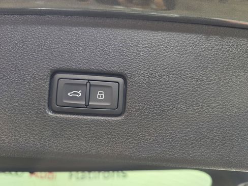 New 2026 Audi Q8 Prestige image 12