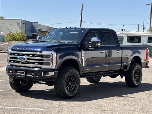Used 2023 Ford F350 Platinum w/ Tremor Off-Road Package AWD/4WD image 9