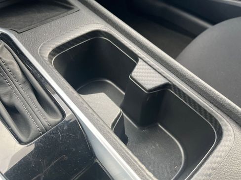 Used 2025 Nissan Sentra SV image 39