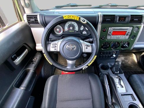 Used 2012 Toyota FJ Cruiser 4WD w/ Convenience Pkg image 5