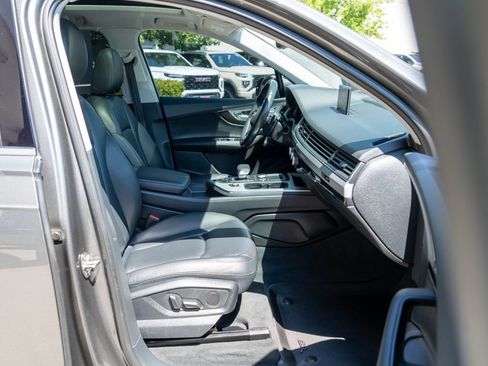 Used 2019 Audi Q7 2.0T Premium Plus w/ Premium Plus Package AWD/4WD image 10