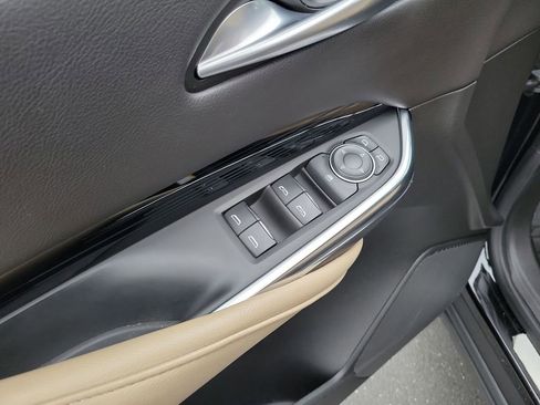 Certified 2024 Cadillac XT4 Luxury w/ Cold Weather Package image 21