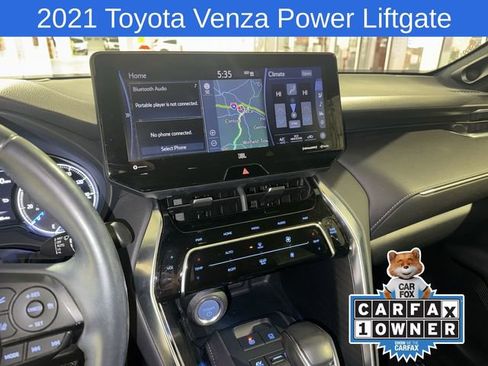 Used 2021 Toyota Venza Limited image 24