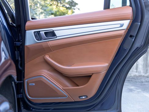 Used 2022 Porsche Panamera GTS image 51