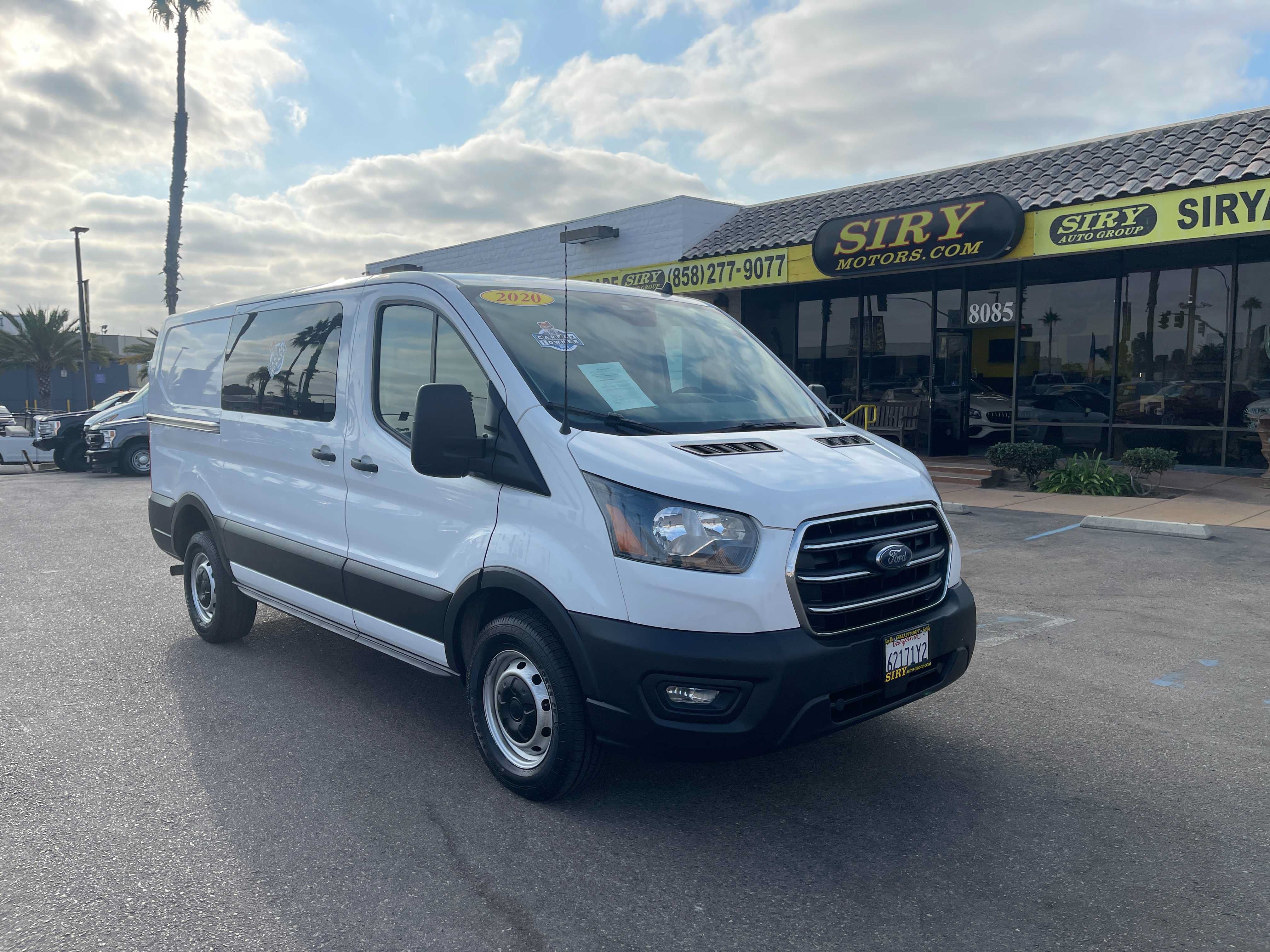 Used 2020 Ford Transit 250 Low Roof RWD image 1