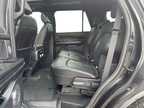Used 2021 Ford Expedition Limited AWD/4WD image 16