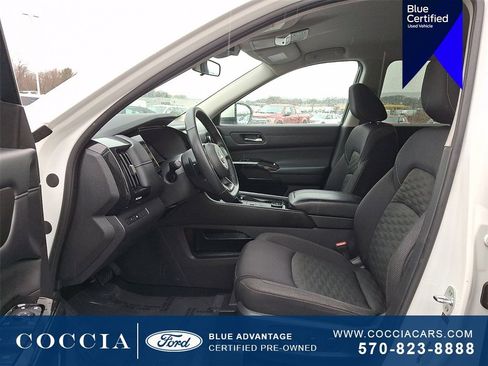Used 2022 Nissan Pathfinder SV w/ Cargo Package image 13